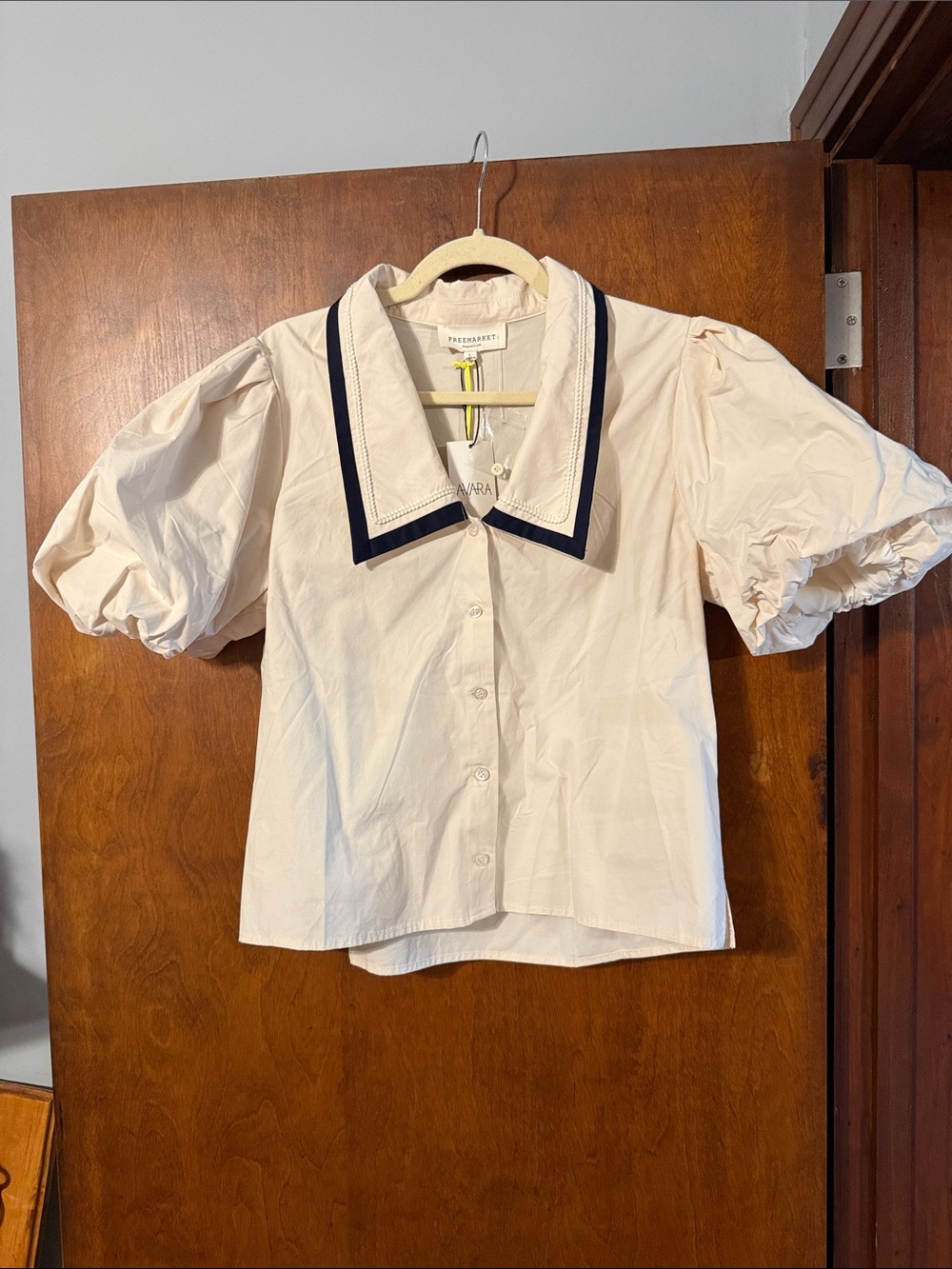 Puff Sleeve Button-Front Blouse with Contrast Collar - Cream